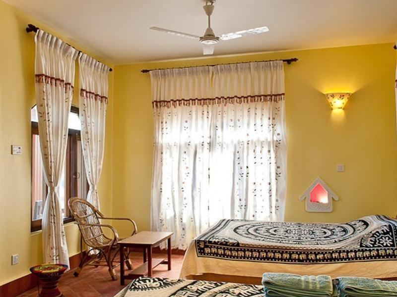 Hotel Sapana Village Lodge Читван Экстерьер фото